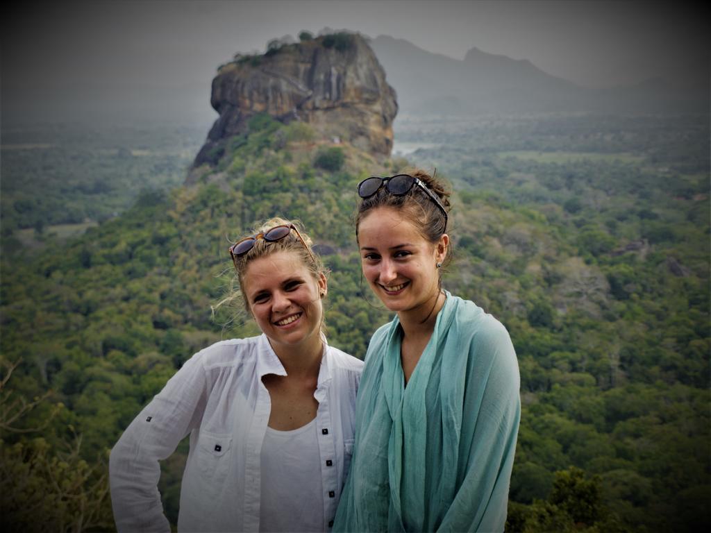 Gangadiya Lodge Sigiriya Exterior foto